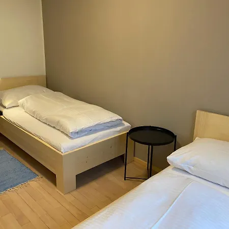 Eg Klimatisiert Mit 3 Schlafzimmer In Ruhiger Gegend * Mader