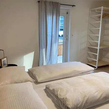 Eg Klimatisiert Mit 3 Schlafzimmer In Ruhiger Gegend Apartman Mader
